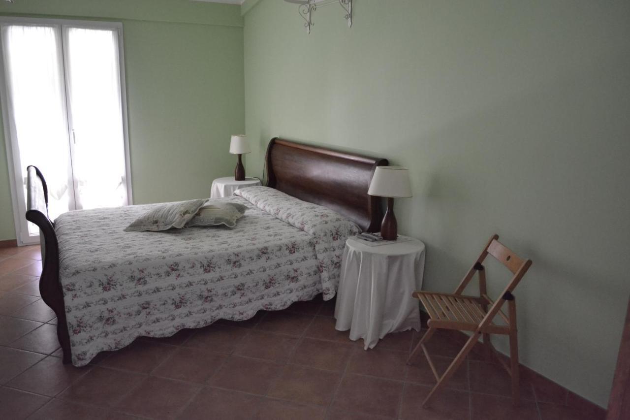 La Tenuta Del Giglio Villa Tavullia Habitación foto